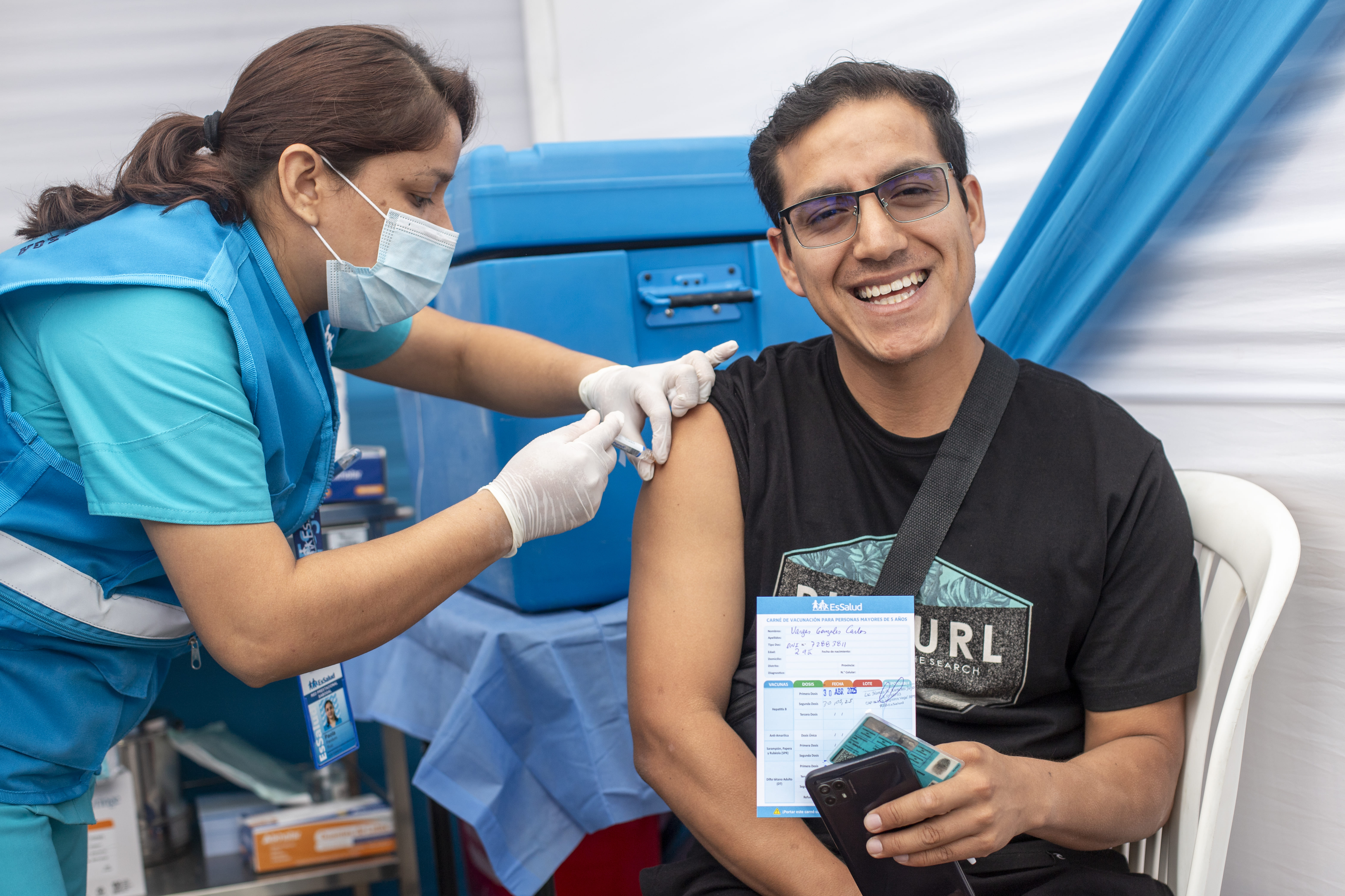 EsSalud realizó festival de vacunación gratuita en el Hospital Luis Negreiros Vega del Callao