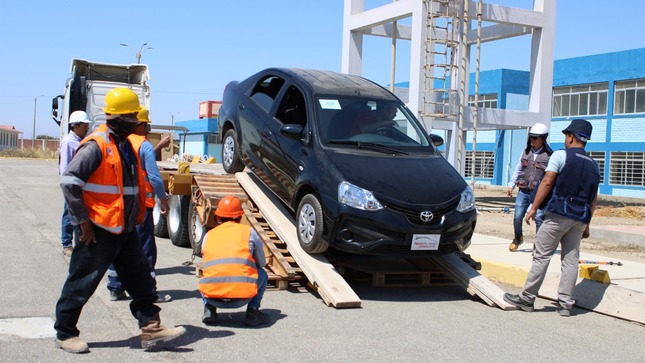 Tecnológico de Talara tiene 4 automóviles y una camioneta para una óptima formación de los alumnos