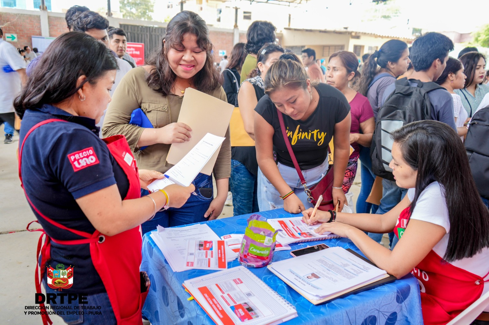 Más de 15 mil piuranos obtuvieron empleo gracias a Bolsa de Trabajo y ferias laborales del Gobierno Regional