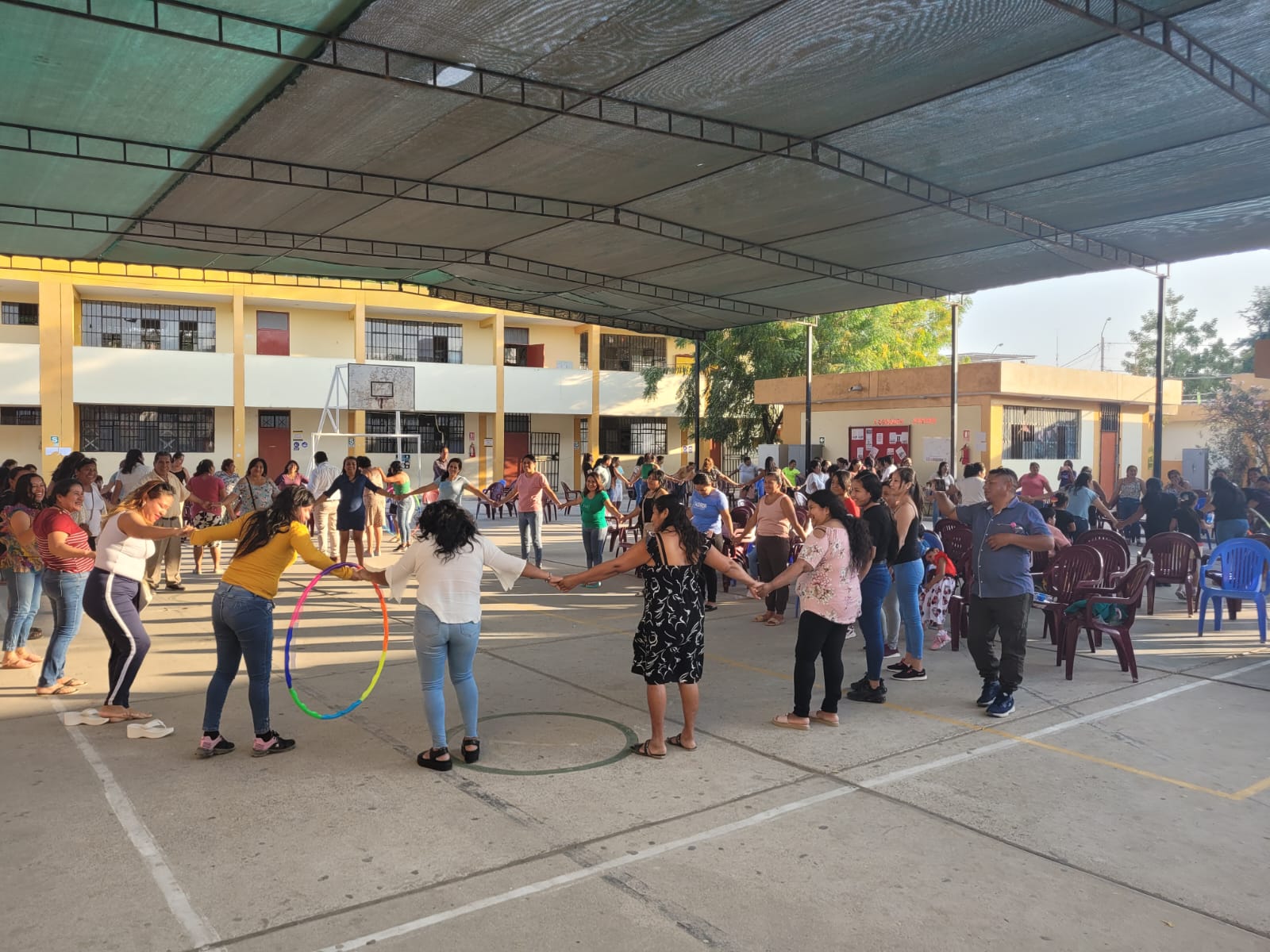 Municipalidad de Sullana impulsa la prevención de drogas con “Escuela de familia” en la I.E. Carlos Augusto Salaverry