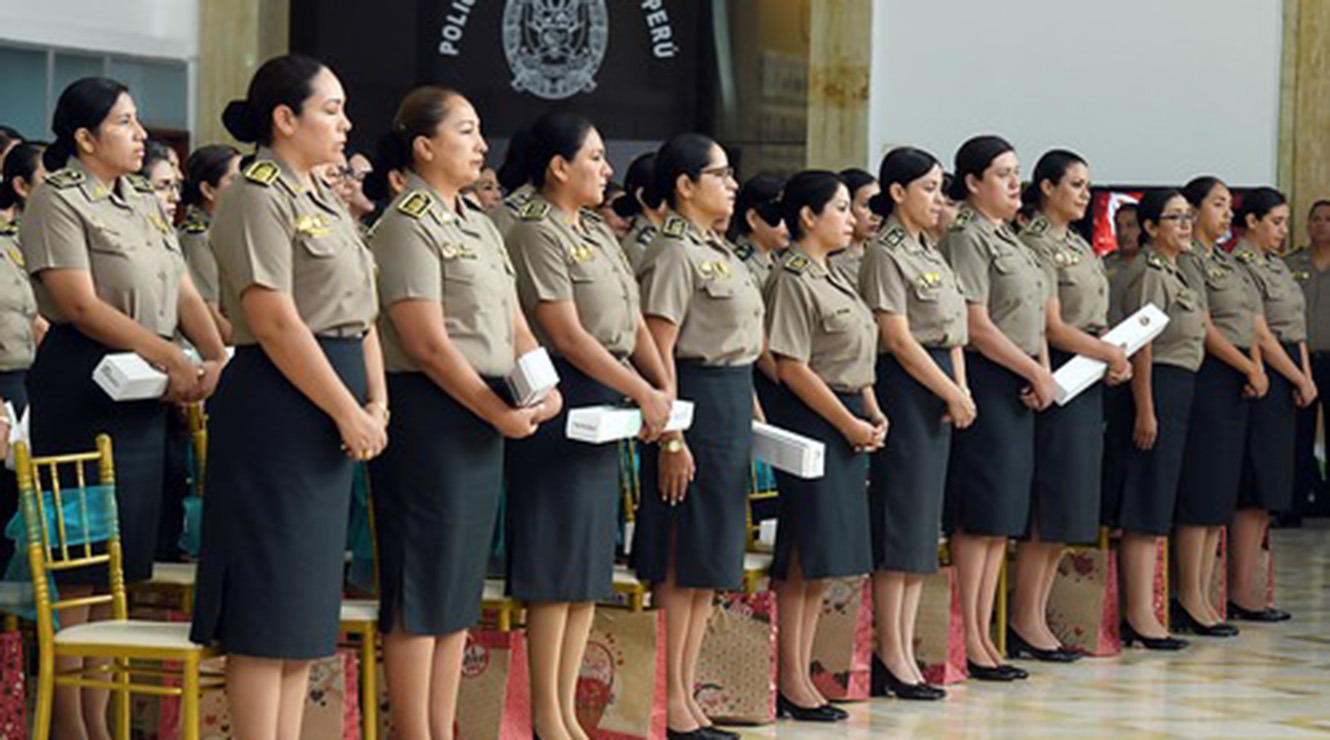 día de la mujer policía peruana1