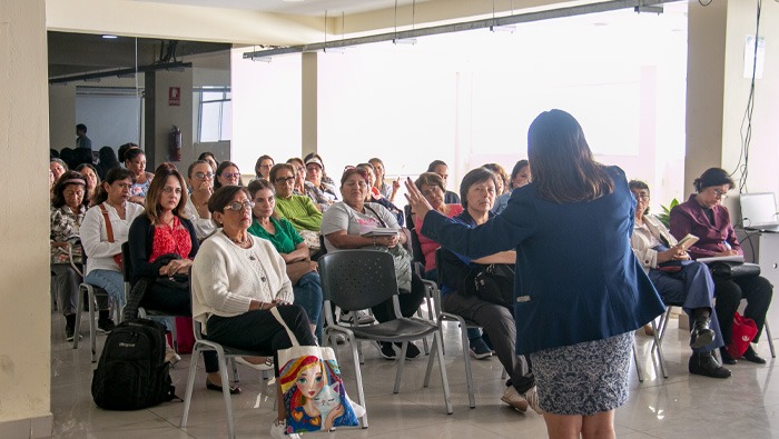 Lince lanza “Escuela de Mujeres Emprendedoras 2025” en alianza con
Universidad Norbert Wiener