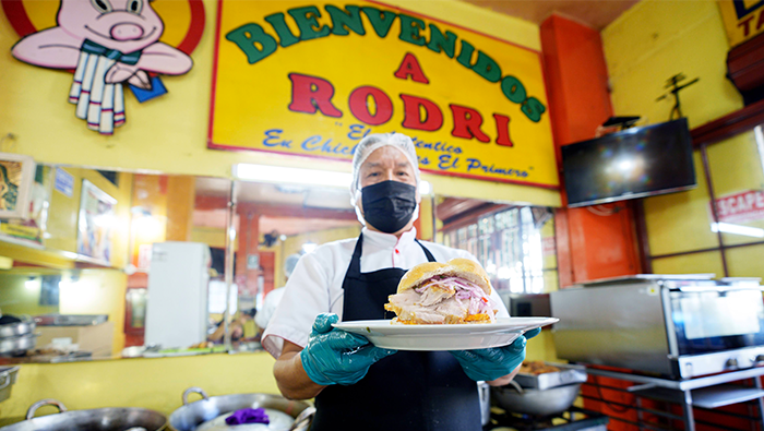 Municipalidad de Surquillo lanza la ruta del chicharrón por el Día de la Madre.
