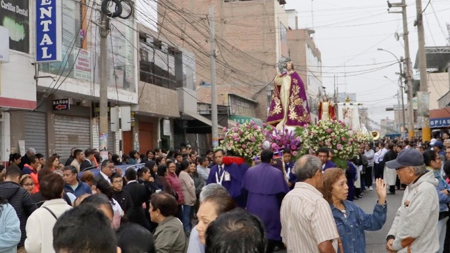 Huaral celebra con fe y esperanza la pascua de resurrección 