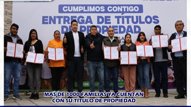 Con gran éxito y una masiva participación de la ciudadanía, la Municipalidad Provincial de Mariscal Nieto, bajo la gestión del alcalde C.P.C. John Larry Coayla, realizó la histórica entrega de 1,150 títulos de propiedad en la Plaza de Armas de Moquegua.