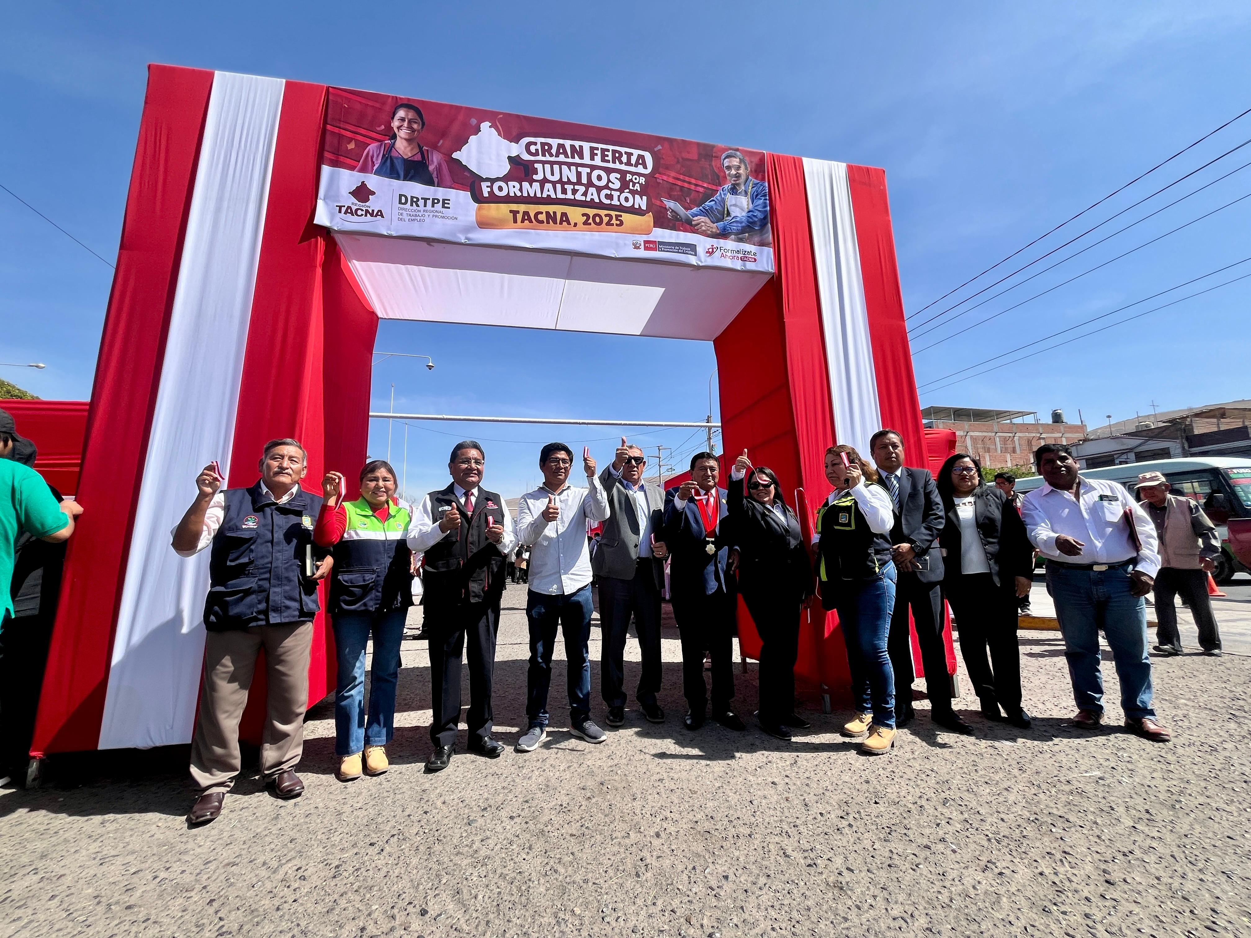 Más de 300 personas participaron en la Gran Feria “Juntos por la Formalización