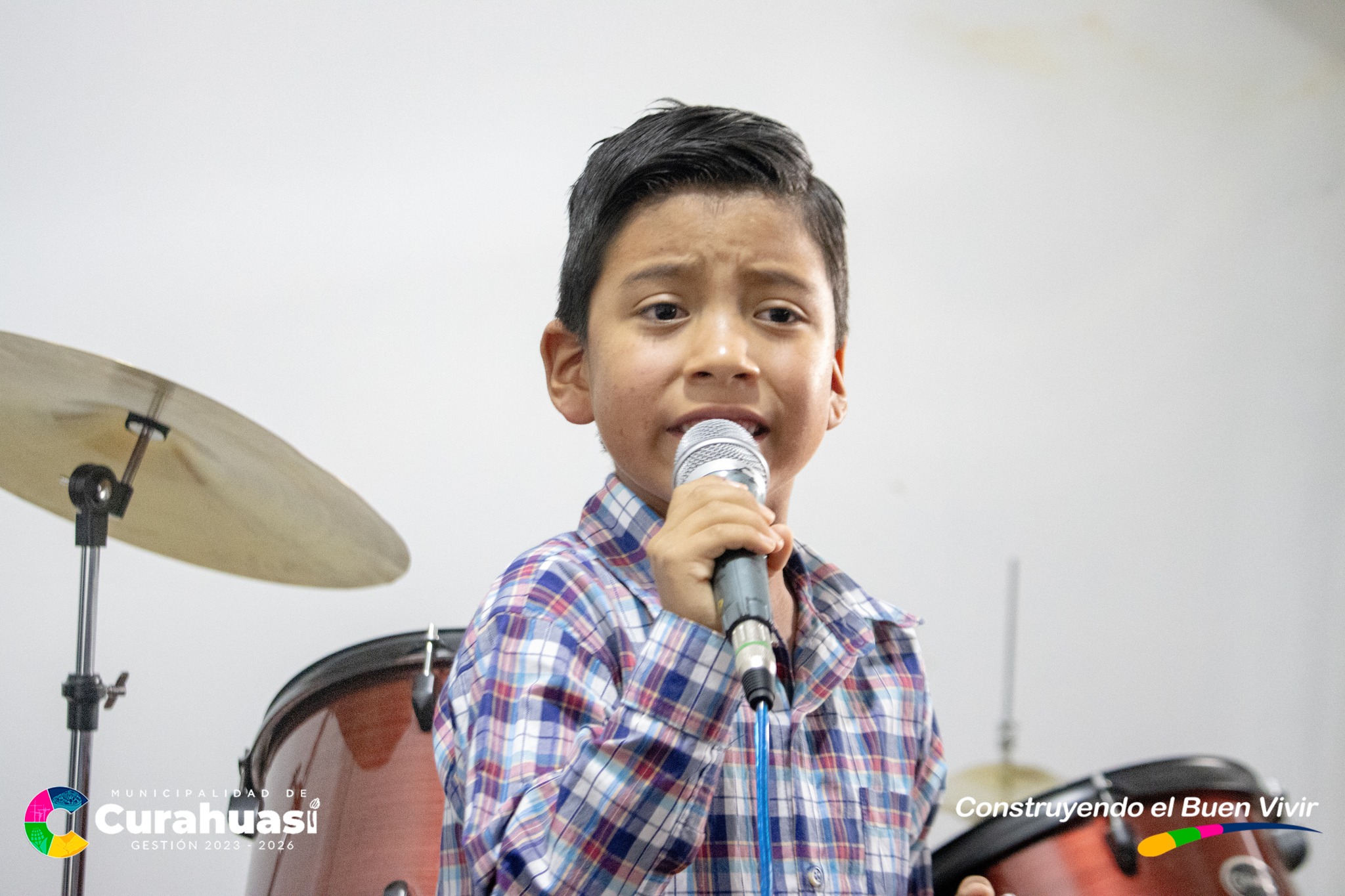 Gracias a la Municipalidad de Curahuasi Niรฑos, Niรฑas y Adolecentes Reciben Clases Gratuitas de Canto y Mรบsica