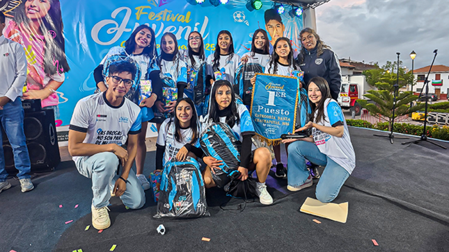 Chachapoyas: Escolares participan en el primer festival juvenil por el Día Mundial sin Tabaco