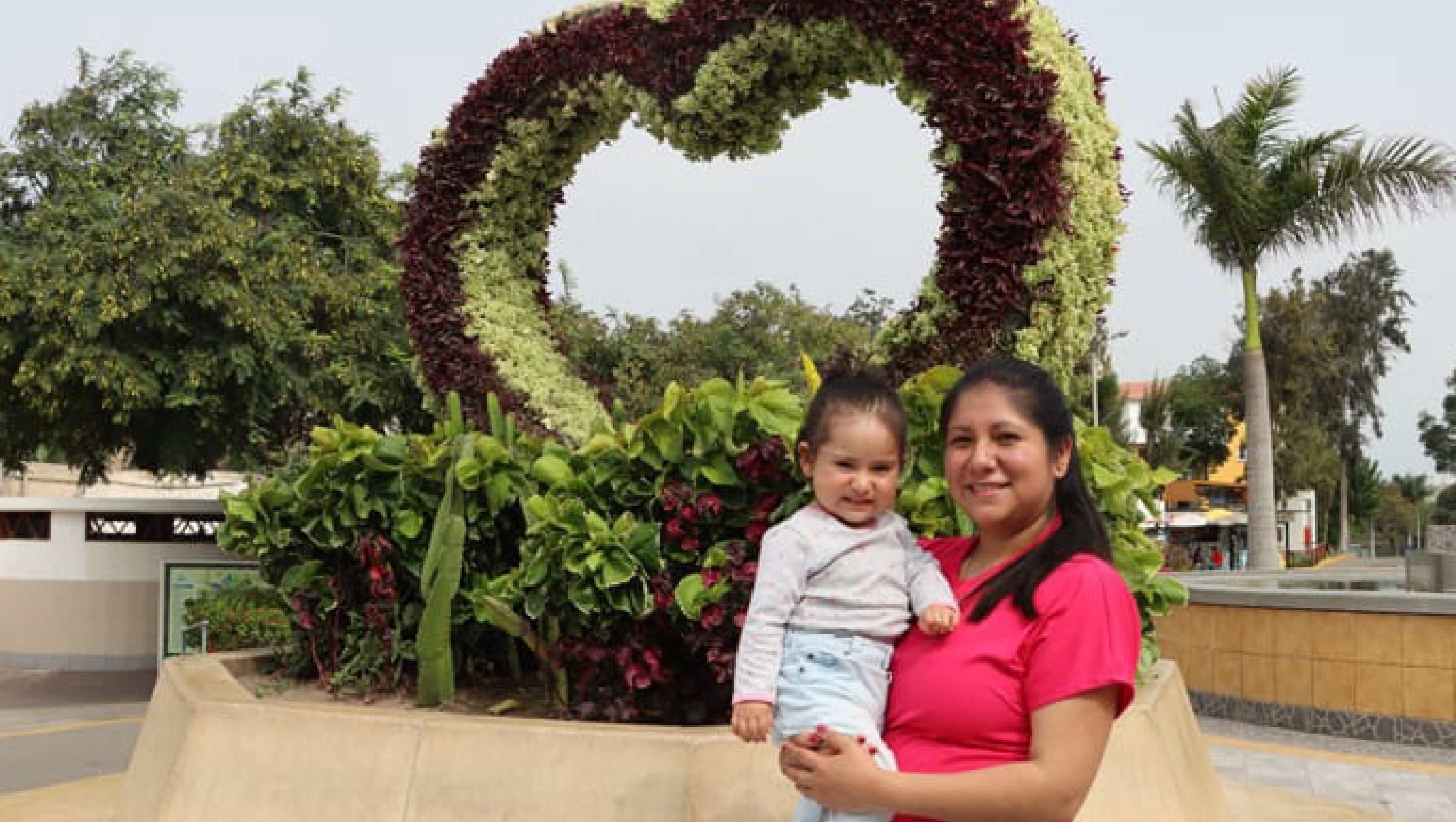 ¡Un regalo especial!  200 ENTRADAS GRATIS para las madres en el Parque de las Leyendas