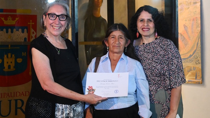 Reconocimiento a personalidades