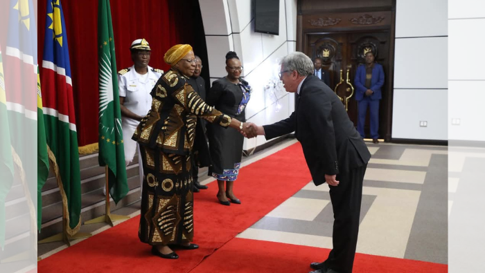 Embajador del Perú presenta sus cartas credenciales en la República de Namibia