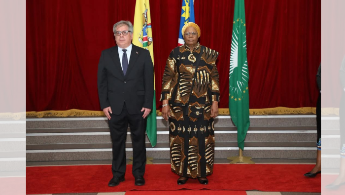 Embajador del Perú presenta sus cartas credenciales en la República de Namibia