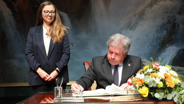 Embajador del Perú presenta sus cartas credenciales en la República de Namibia