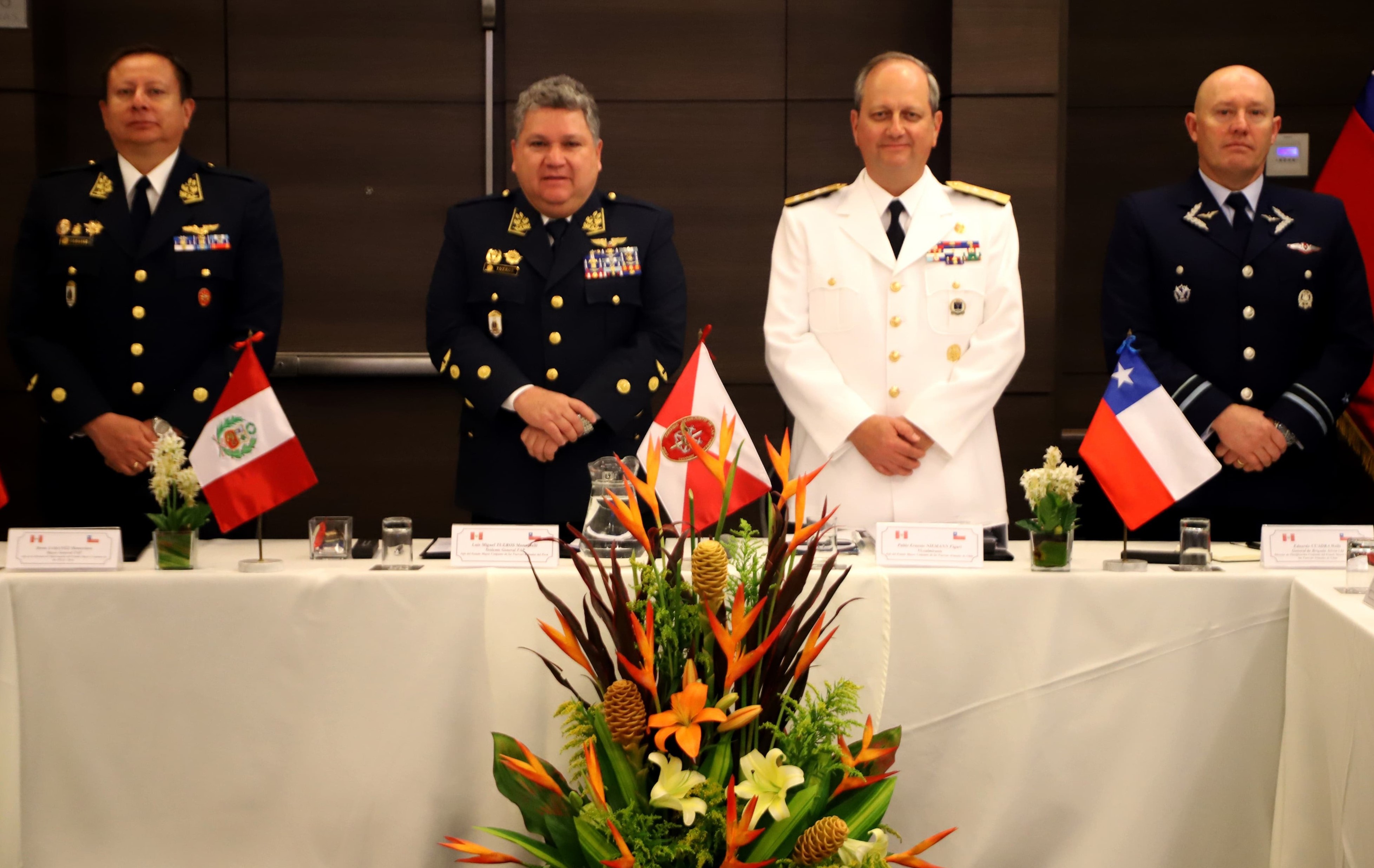 Fuerzas Armadas del Perú y Chile reafirman lazos de cooperación en la XXXIII Ronda de Conversaciones Bilaterales