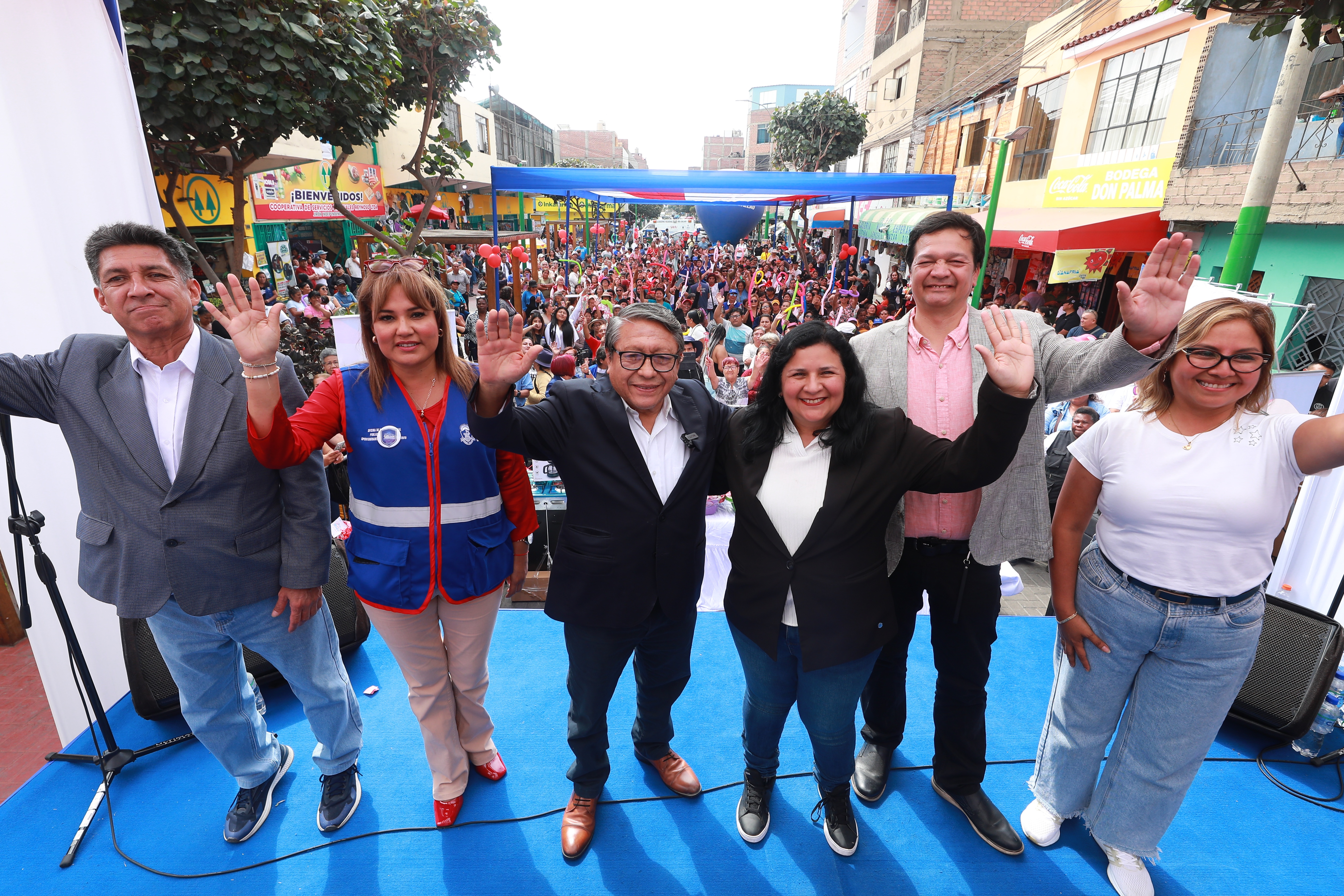 Emoción, alegría y mucho ritmo en homenaje a las “mamitas chalacas” en Carmen de la Legua Reynoso