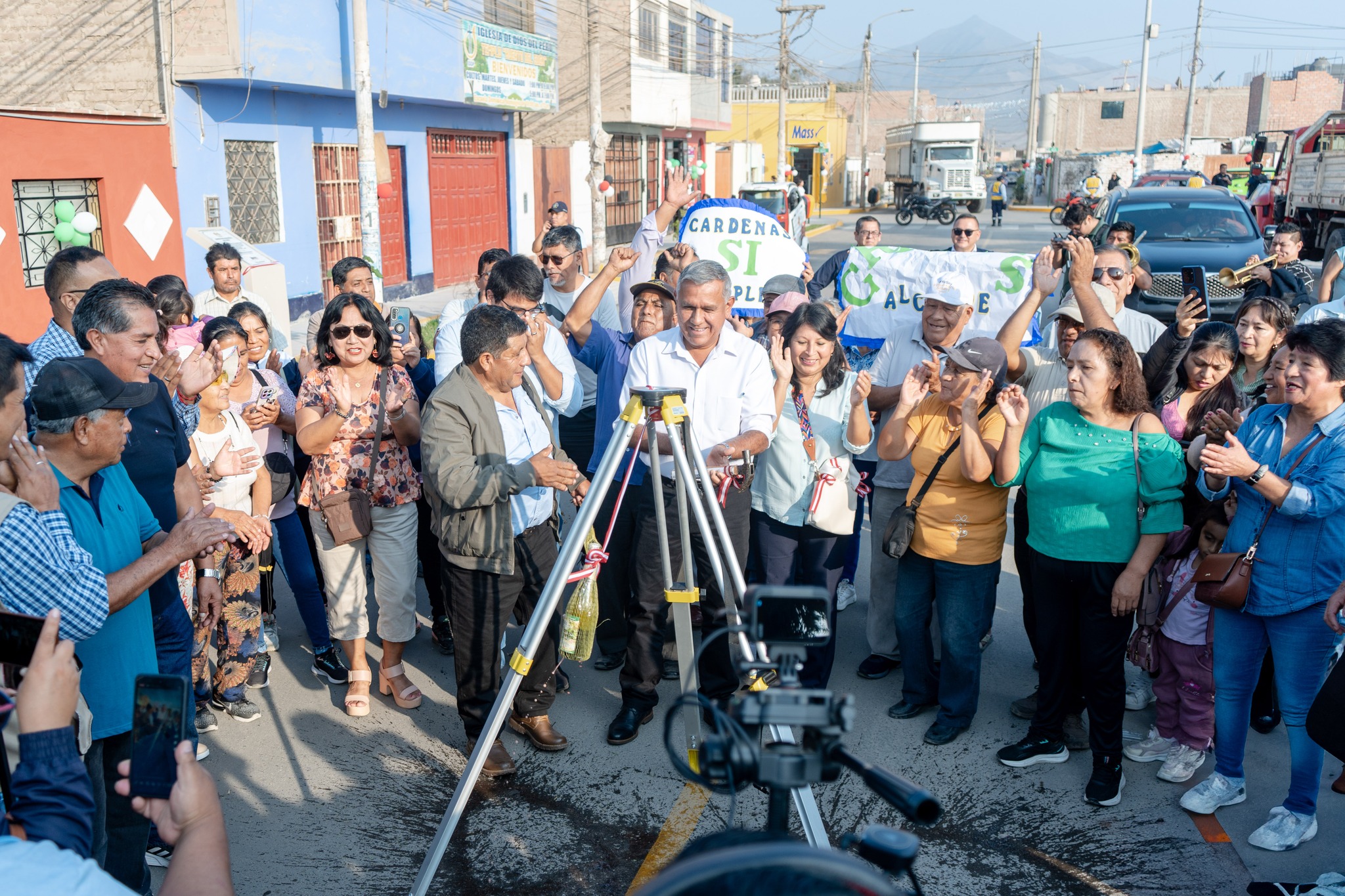 ¡Pistas y veredas ya son una realidad en El Trébol!