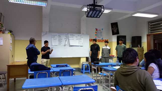 Personas con discapacidad se benefician de becas en la universidad San Ignacio de Loyola