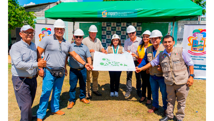 Gestión municipal coloca primera piedra para la construcción de parque.