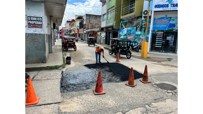 Resanado de vΓas en diferentes arterias de la ciudad de Tarapoto.