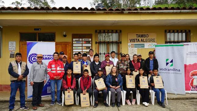 Son 43 estudiantes que iniciarán la formación técnica en electricidad.