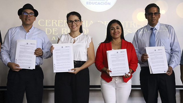 GRELL reconoce a más de 100 docentes con ascenso de escala en UGEL 03 TNO