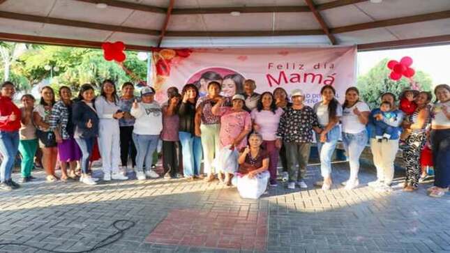 regidora y las mamás 