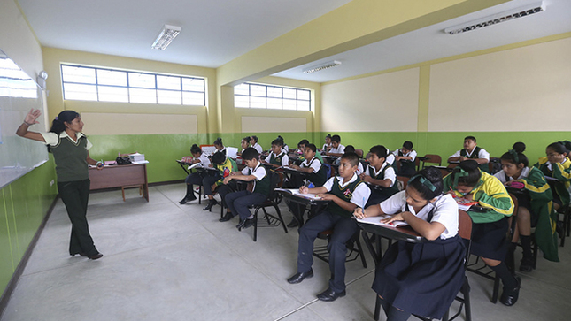 GRELL y Municipalidad de Chao firman convenio para invertir más de S/ 700 mil en contratación de docentes y auxiliares