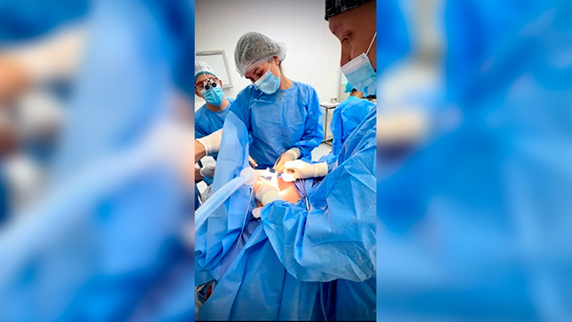 Intervención articulada entre instituciones permitió asegurar la vía aérea de un paciente con cuadriplejia, demostrando la capacidad técnica y compromiso del personal médico 