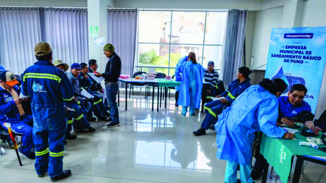 Emsapuno desarrolla actividades preventivas en beneficio de sus trabajadores de campo.