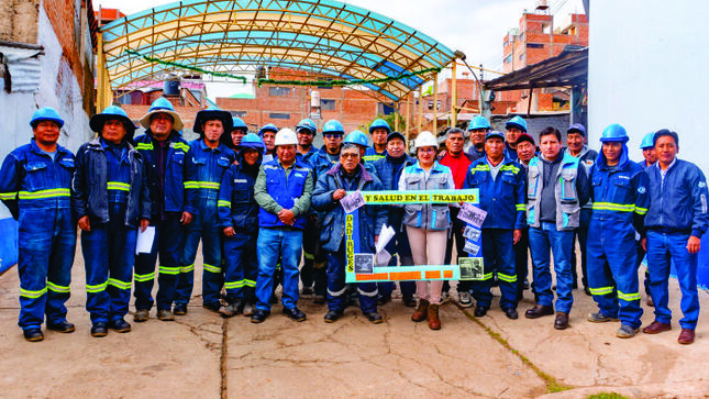 Emsapuno S.A. conmemora el “Día de la Seguridad y Salud en el Trabajo” con charla de sensibilización. 
