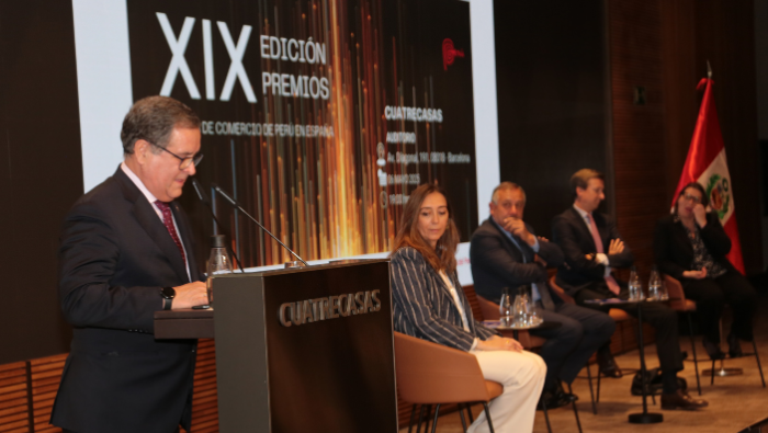 Premian a emprendedores peruanos radicados en España