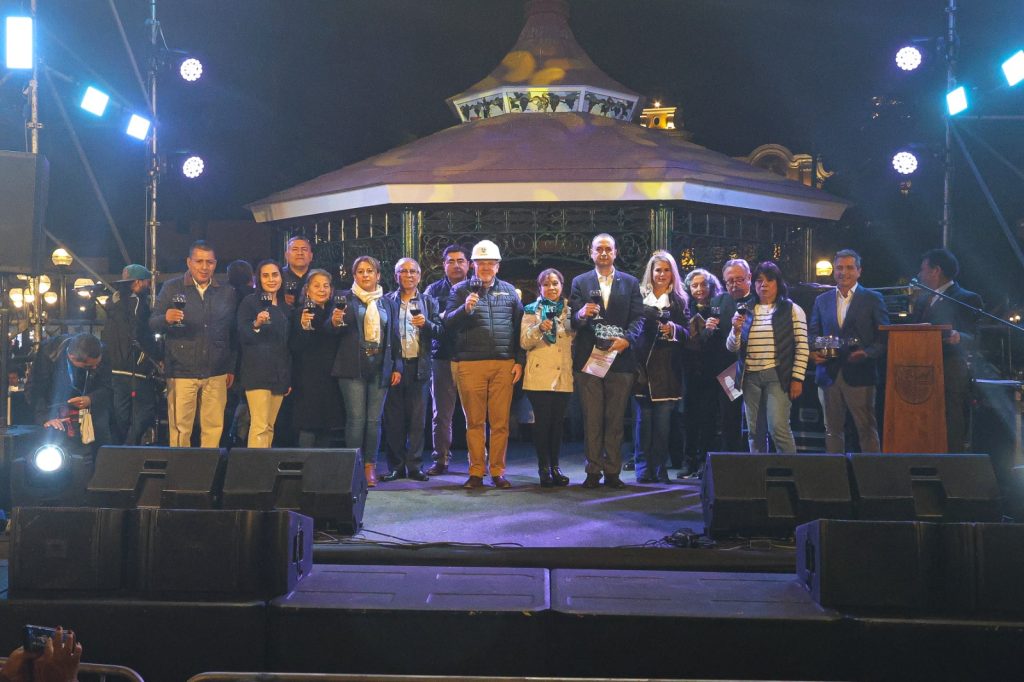 Carlos Bruce inaugura el Festival de la Vendimia Surcana y afirma que el distrito recupera sus tradiciones