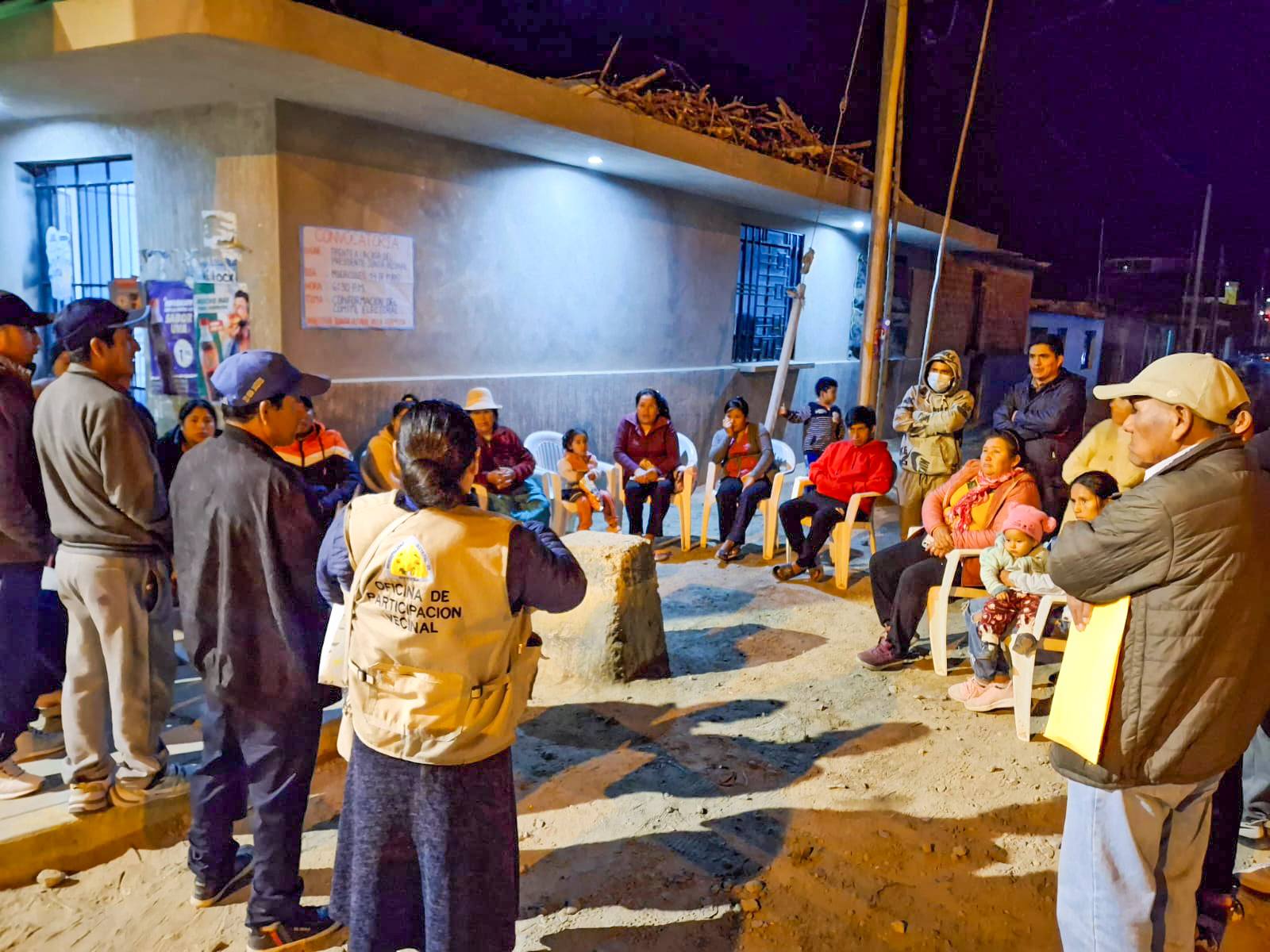 vecinos reunidos
