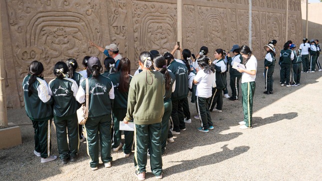 Estudiantes aprenden fotografía y se convierten en agentes de protección y difusión del patrimonio arqueológico