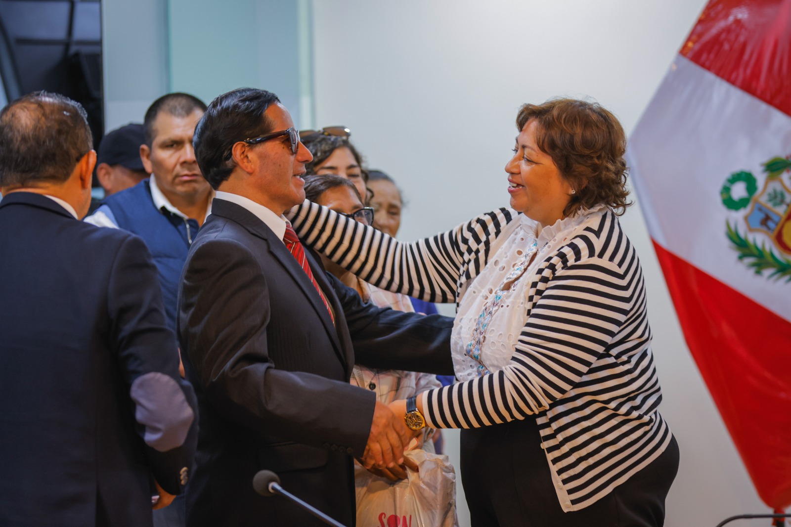MIMP se reúne con el presidente del Congreso para sumar esfuerzos y fortalecer la protección de personas vulnerables