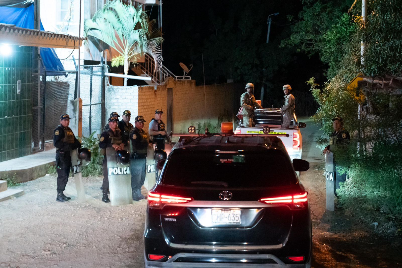 Ministro de Defensa supervisa despliegue de fuerzas del orden durante toque de queda en Pataz