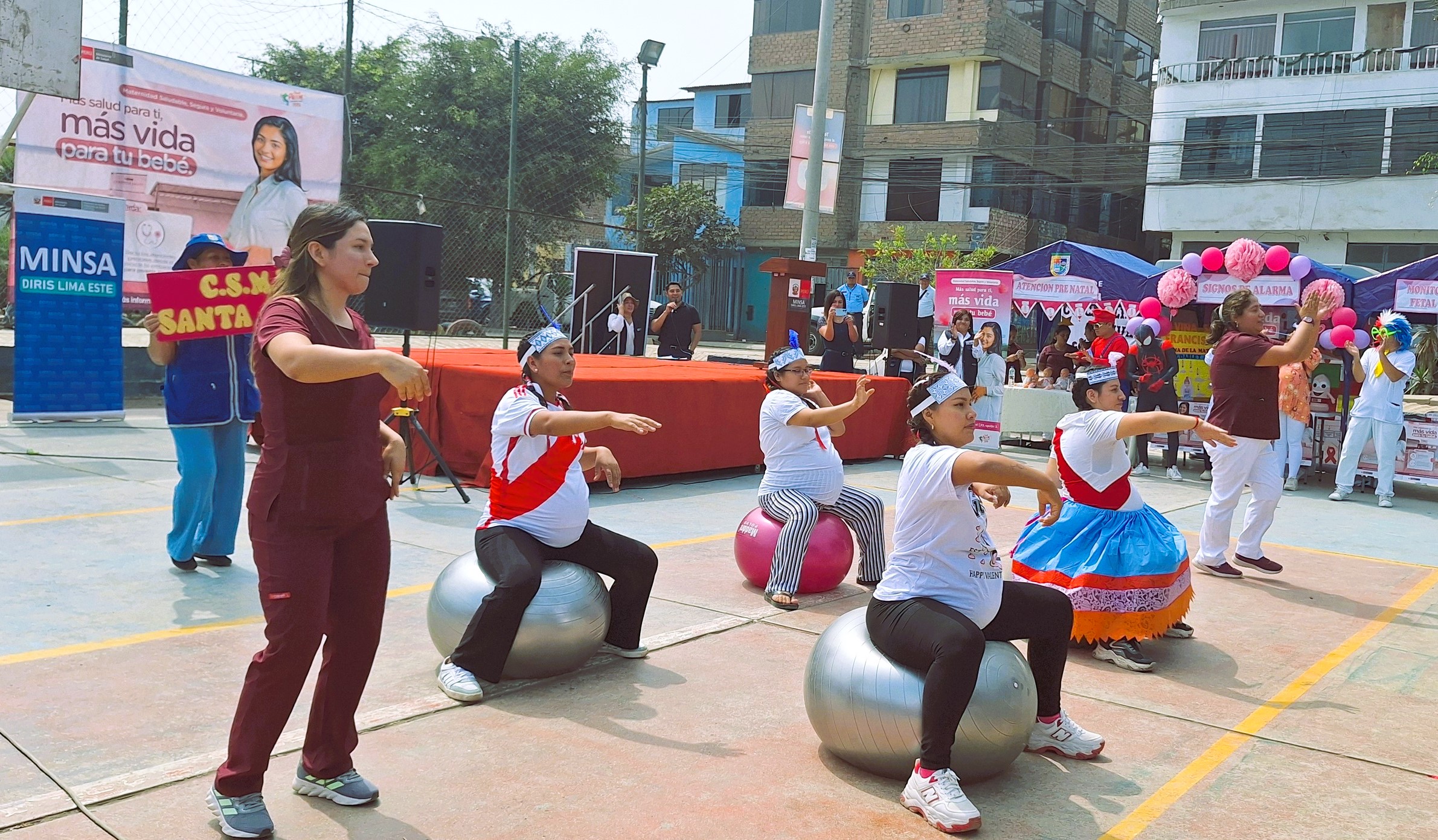 semana de la maternidad en Lima Este