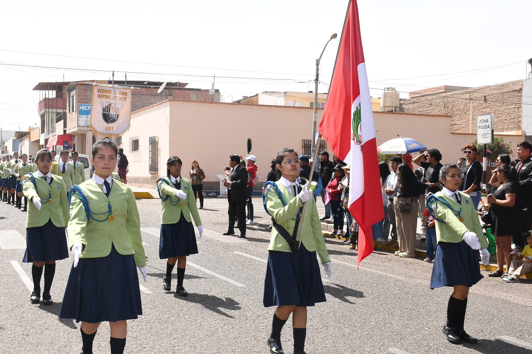 Ceremonia de juramentación de la policía escolar y bapes