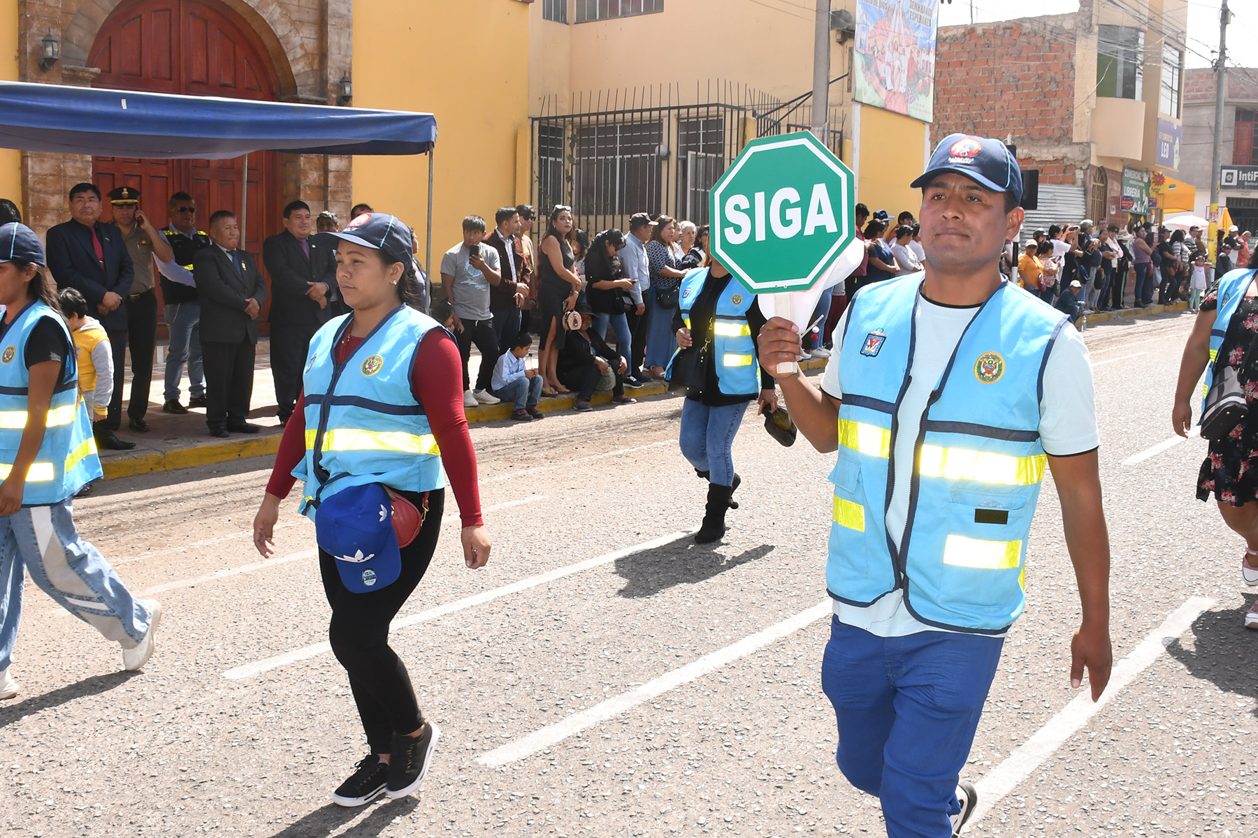 Ceremonia de juramentación de la policía escolar y bapes