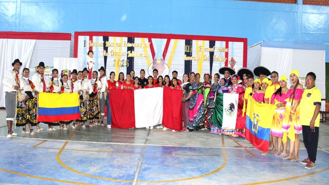 Varios países del continente participan en festival de danzas en San Ignacio
