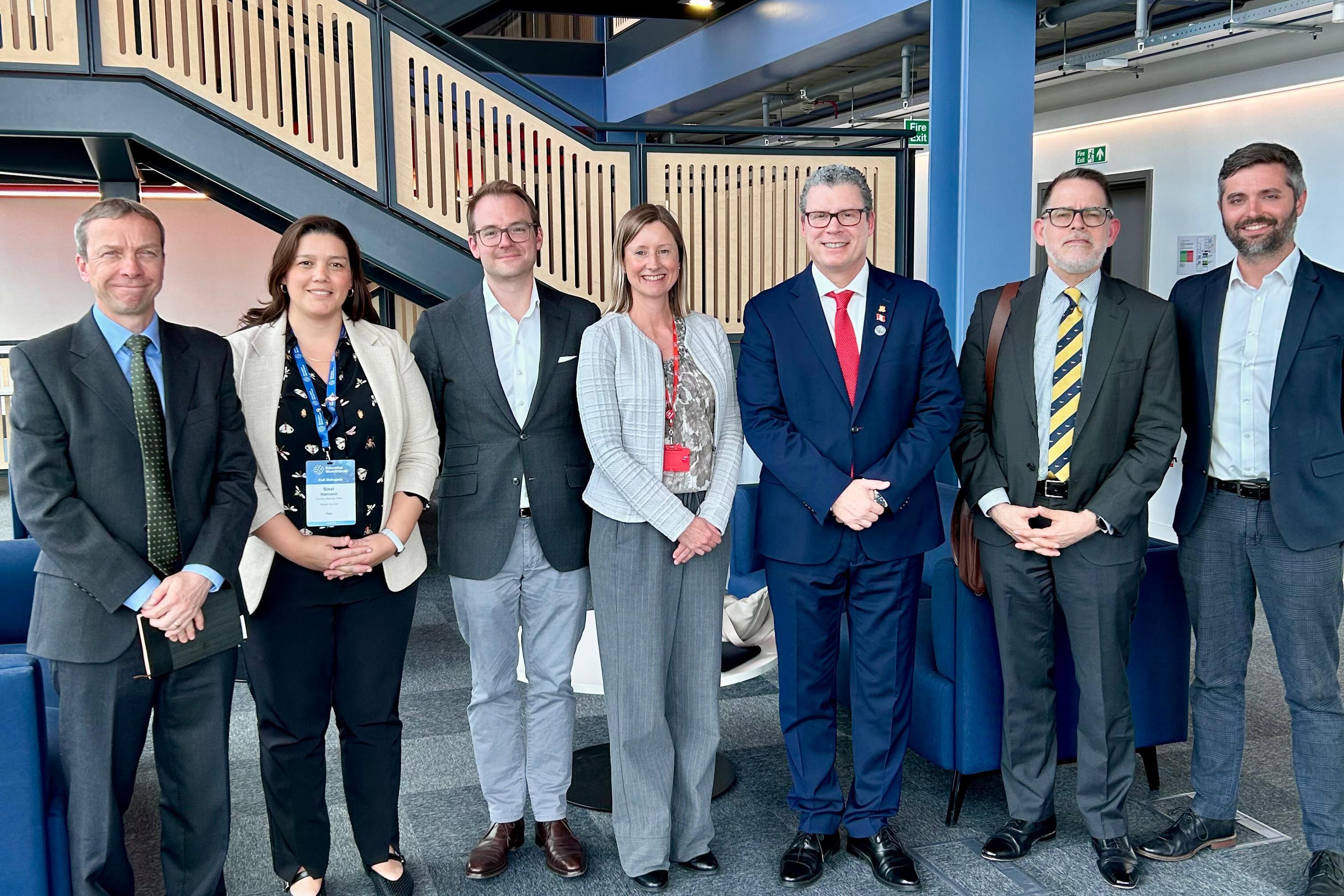 Perú impulsa la cooperación internacional en los ámbitos universitario y técnico en el Foro Mundial de Educación