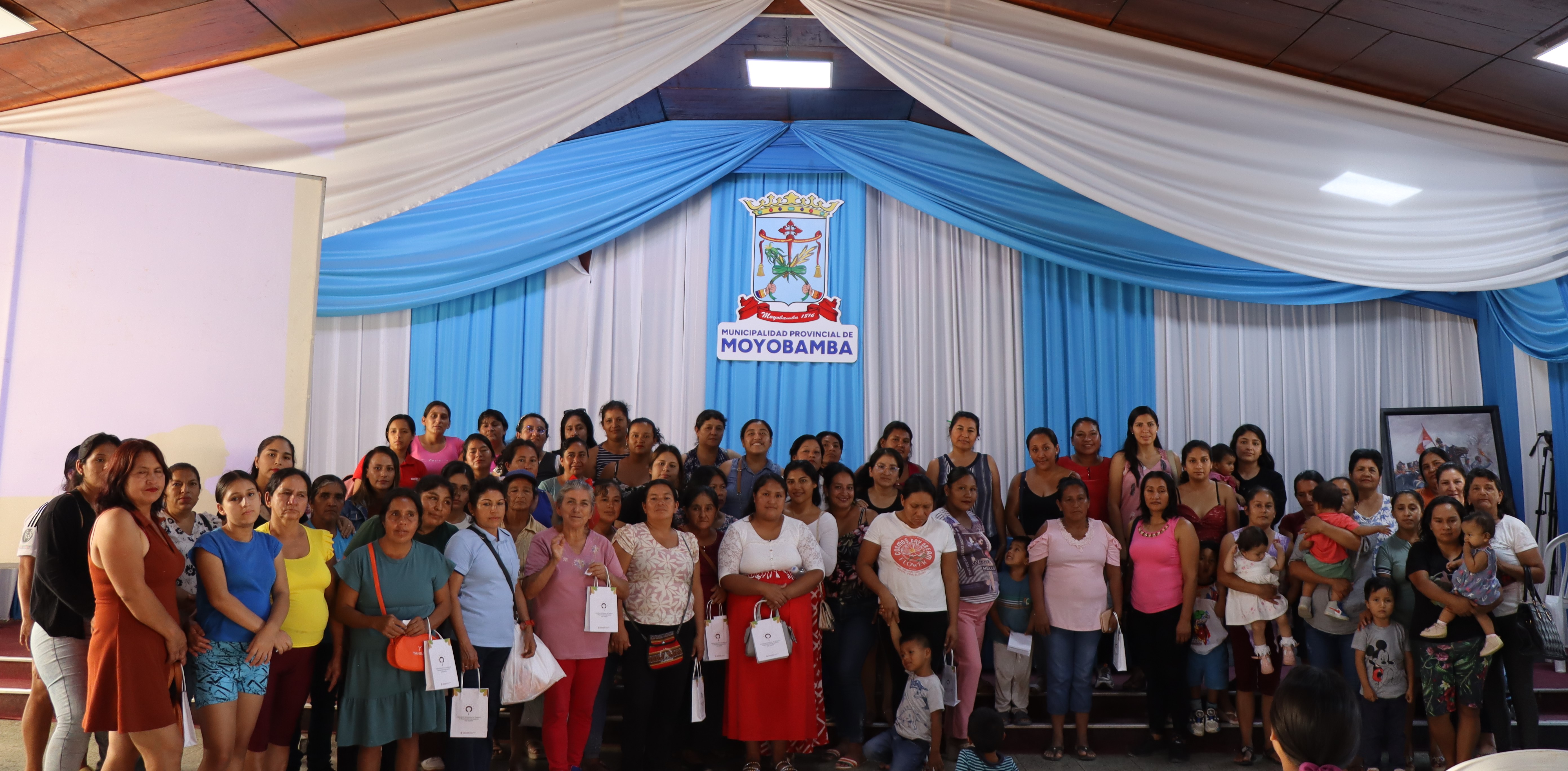 Más de 80 mujeres fortalecen su autonomía económica en “Creadoras de Futuro”
