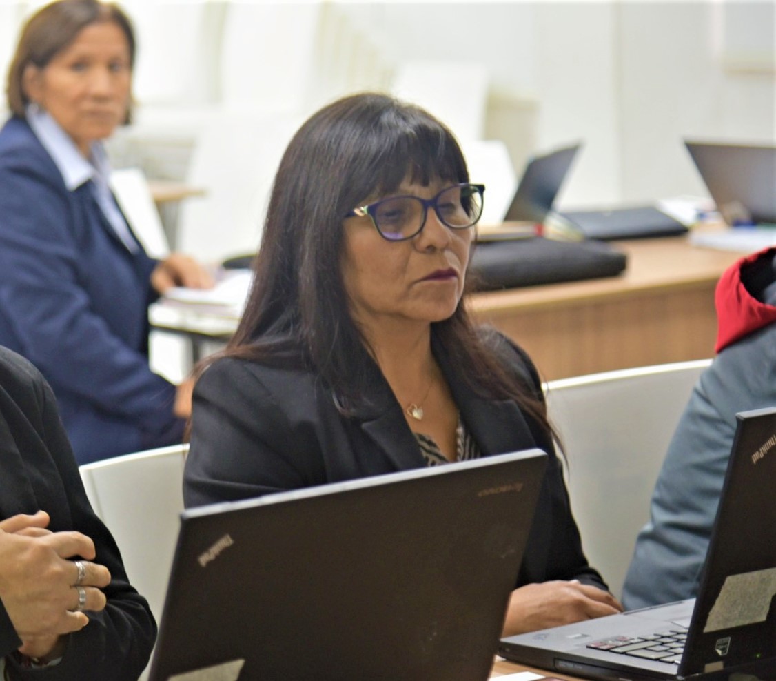 directora de la UGEL 02
