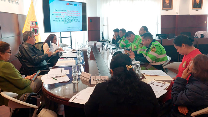 Diris Lima Sur aplica nuevas estrategias en salud junto a bomberos, policías y autoridades municipales
