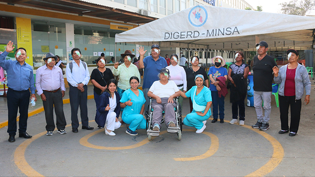 Adultos mayores de Chancay recuperan la vista 