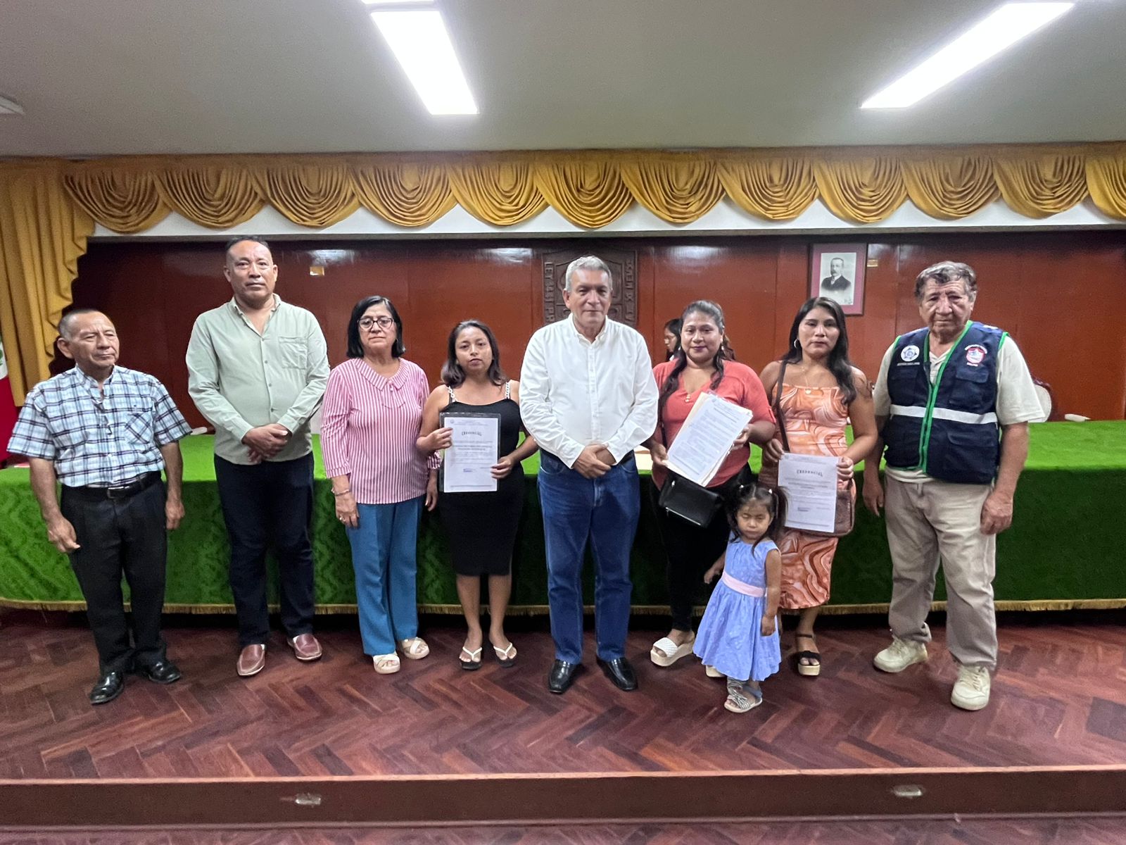Alcalde Marlem Mogollón juramenta a juntas vecinales y comités de gestión en Sullana