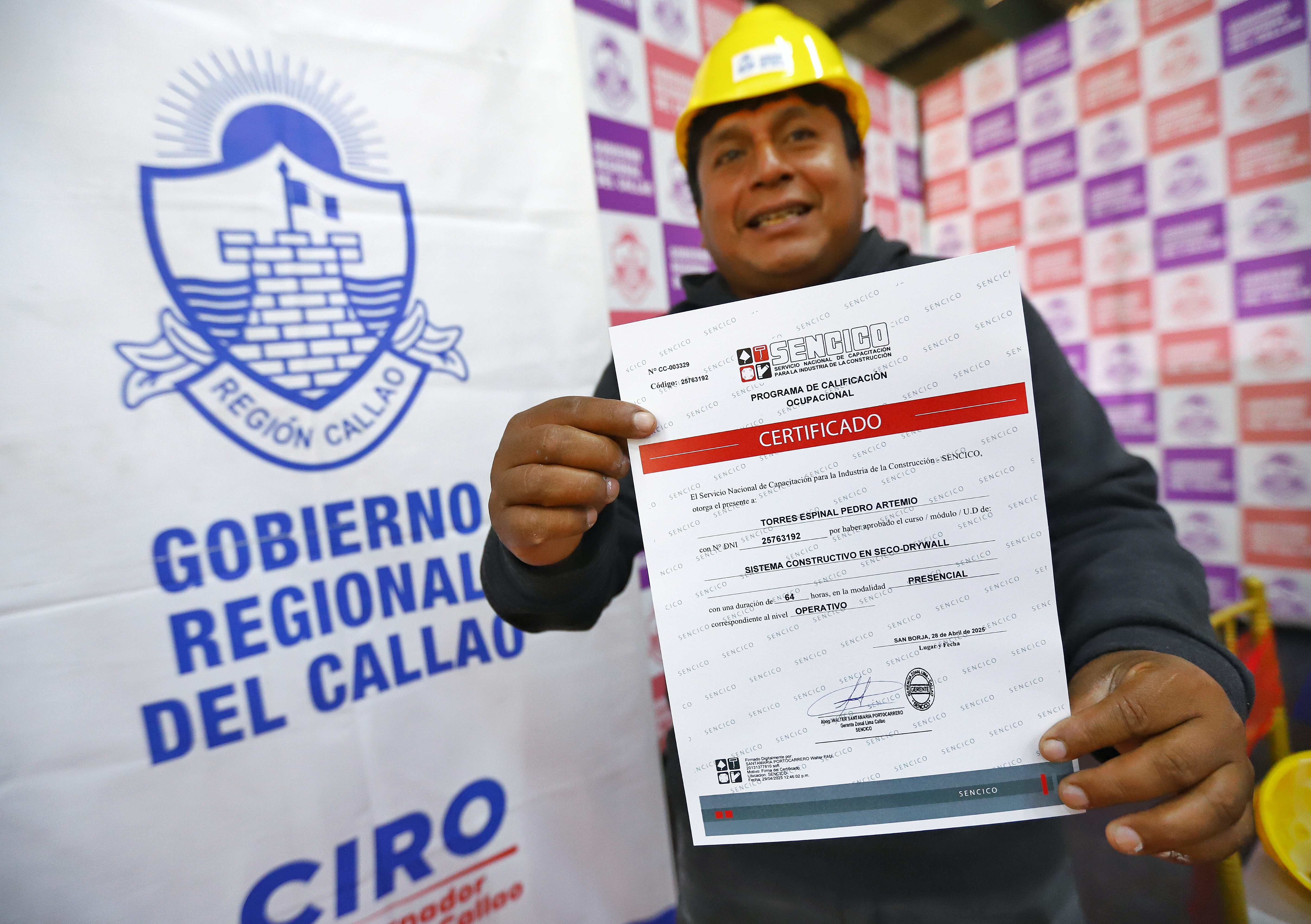 Más de 60 jóvenes chalacos de bajos recursos fueron capacitados gratuitamente en construcción