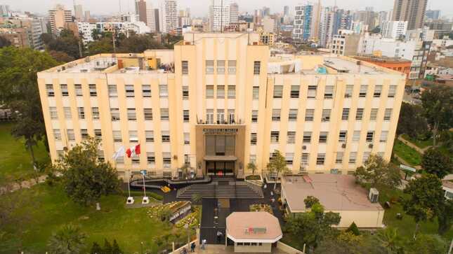 Minsa, SIS y Consulado del Perú en Machala – Ecuador articulan acciones para traslado de asegurado en estado crítico