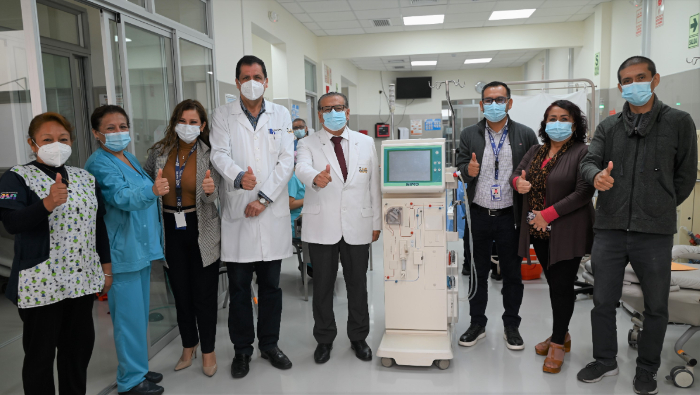 INSN recibe máquina de hemodiálisis para atender emergencias de cerca de 50 paciente