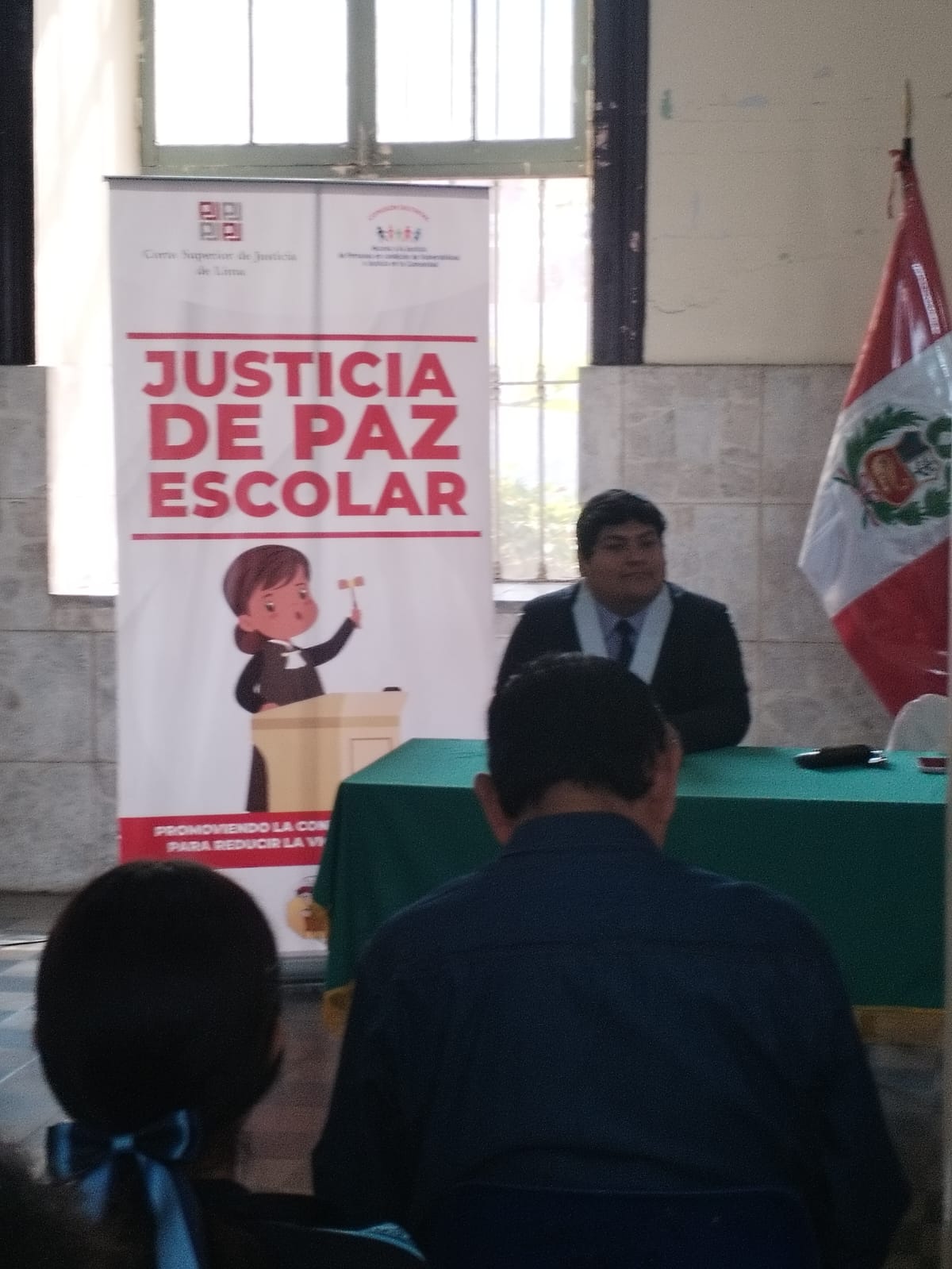 Busca proteger el desarrollo integral de los estudiantes fomentando una cultura de paz